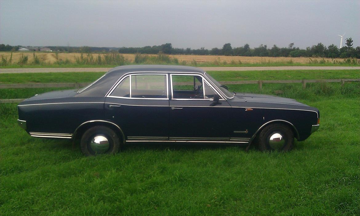 Opel Commodore A 2500 billede 5