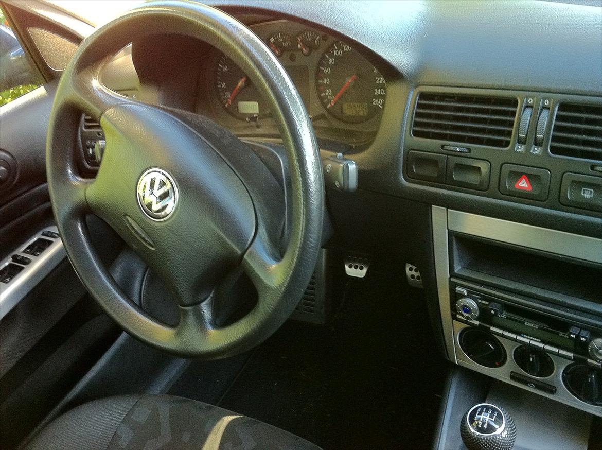 VW Bora 1,6 Solgt billede 11