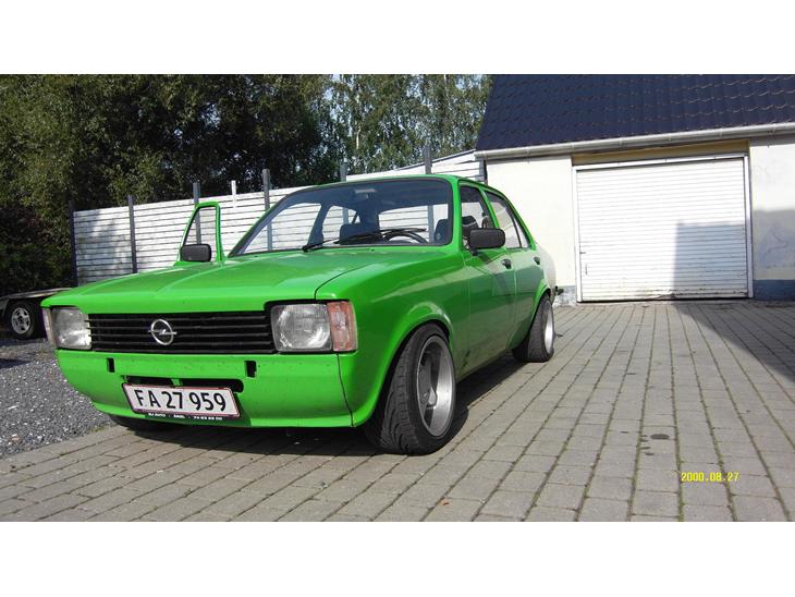 Opel kadett c 2.2 billede 1