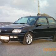 Ford fiesta 1,8 si SOLGT