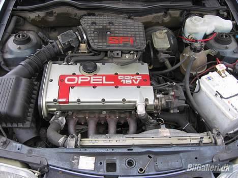 Opel kadett e GSI solgt billede 5