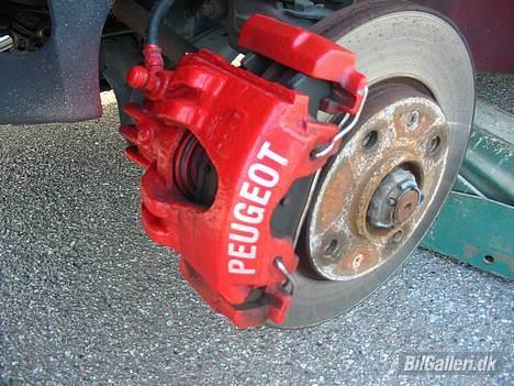 Peugeot 306 1,4 glx - Peugeot i vinyl sat på kaliber...... syntes selv jeg slap godt fra det billede 12