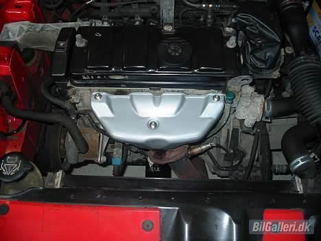Peugeot 306 1,4 glx - Gav også lige varmeskjoldet en omgang billede 13