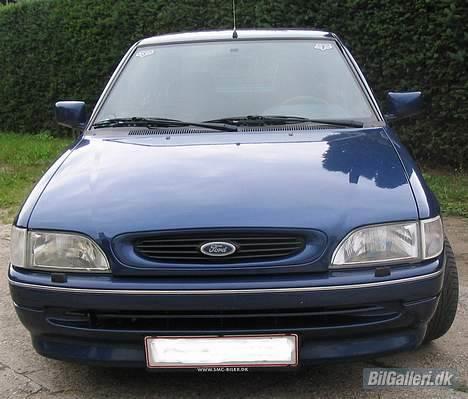Ford Escort  - front billede 2