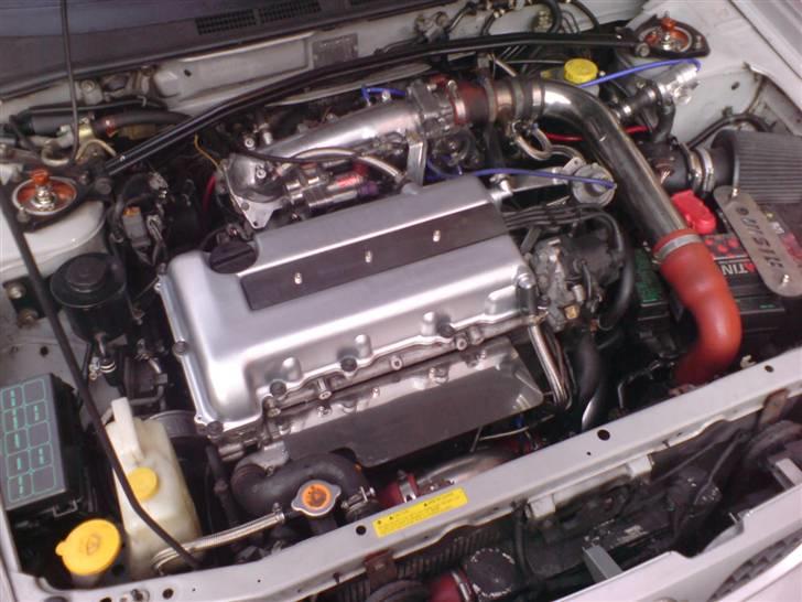 Nissan Almera GTi  Turbo (SOLGT) billede 11