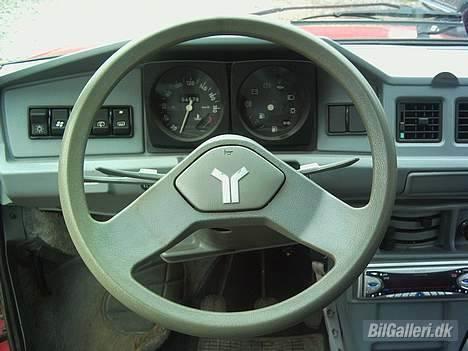 Zastava Yugo SOLGT - det er det fedeste ved bilen. Y på hornet billede 4