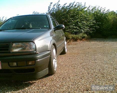 VW Vento 1.8 GL (solgt) billede 4