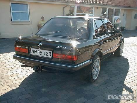 BMW 320 i E30 (solgt) billede 4
