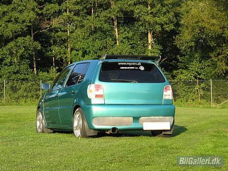 VW Polo 6N (Solgt) - Dato: 14 September 2006, Cleen bagklap og 4" HKS Chrom Hi-Power bagpotte  billede 4