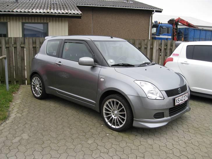 Suzuki Swift - SOLGT billede 1