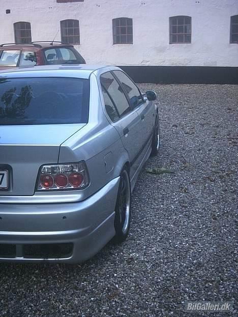BMW E36 - Bagfra.. Beklager 307´eren i baggrunden ;) billede 2