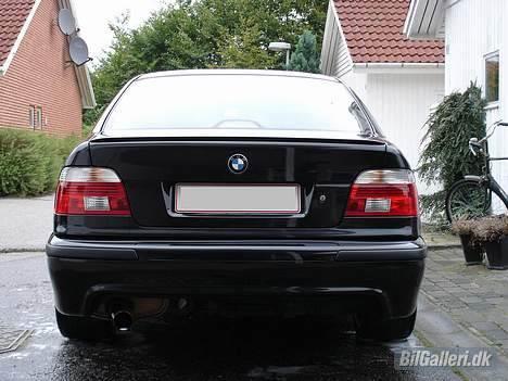 BMW 523i E39 - M5 bagkofanger og facelift lygter billede 5