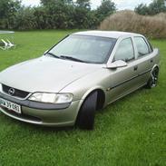 Opel vectra 1,6 16v