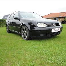 VW Golf Variant 1.8T Highline SOLGT