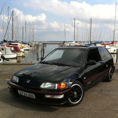 Honda Civic I-vt SOLGT :(