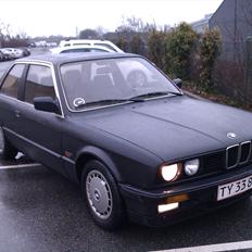 BMW E30 320i * solgt*