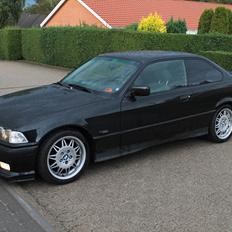 BMW 320i coupe "SOLGT"