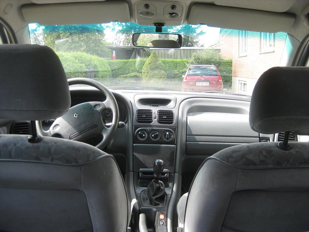 Renault Laguna 2.0 RT Grandtour (Fint ord for STC) billede 11