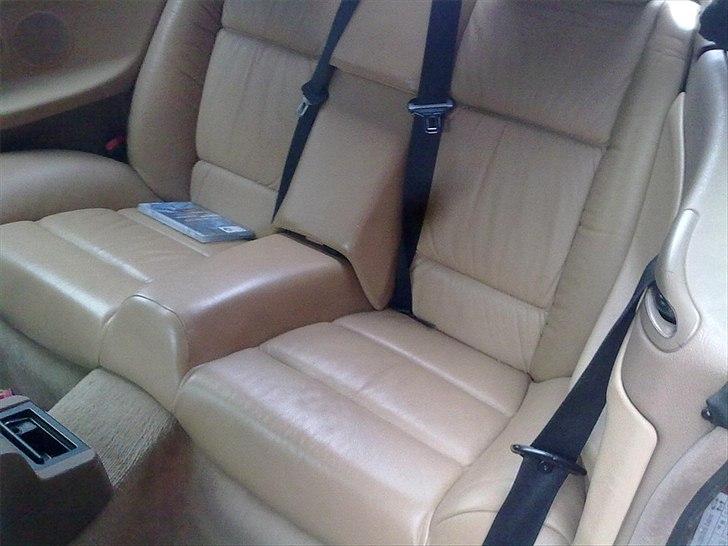 BMW 325i Cabriolet [SOLGT] billede 2