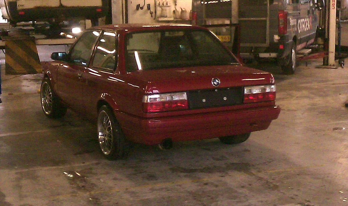 BMW 320i e30 Projekt billede 1