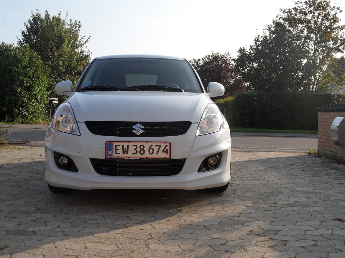 Suzuki Swift 1.2 ECO+ GLX 5-dørs SOLGT billede 2