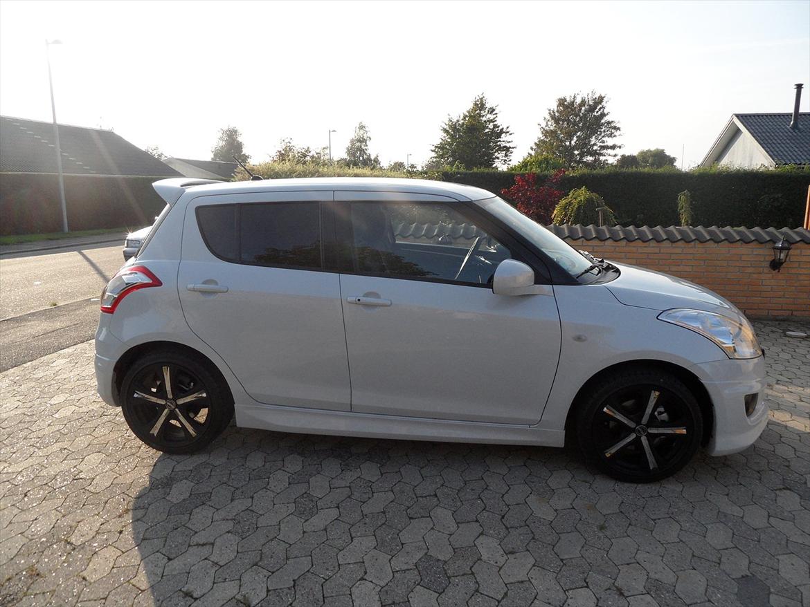 Suzuki Swift 1.2 ECO+ GLX 5-dørs SOLGT billede 3