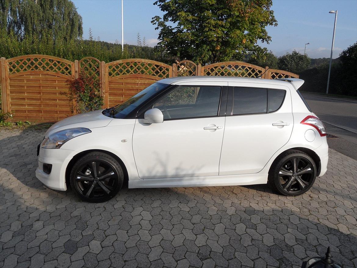 Suzuki Swift 1.2 ECO+ GLX 5-dørs SOLGT billede 4