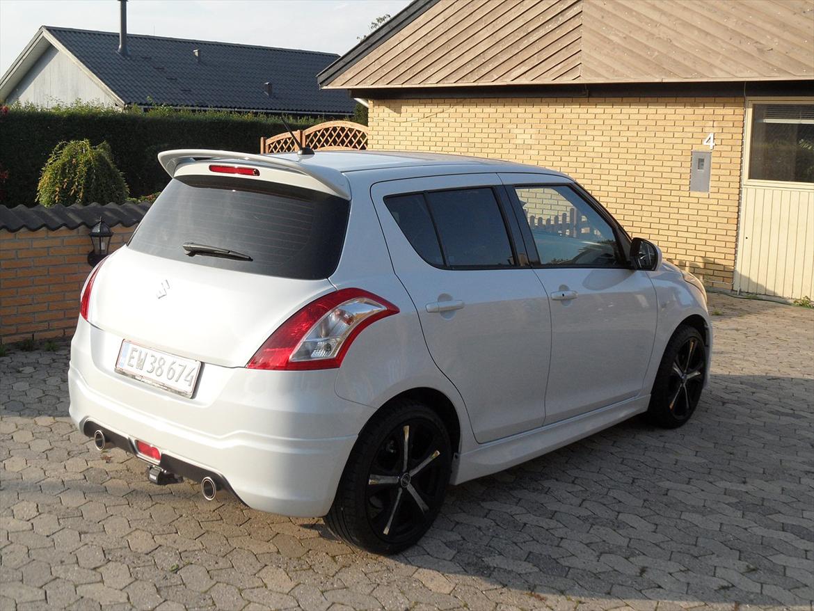 Suzuki Swift 1.2 ECO+ GLX 5-dørs SOLGT billede 7