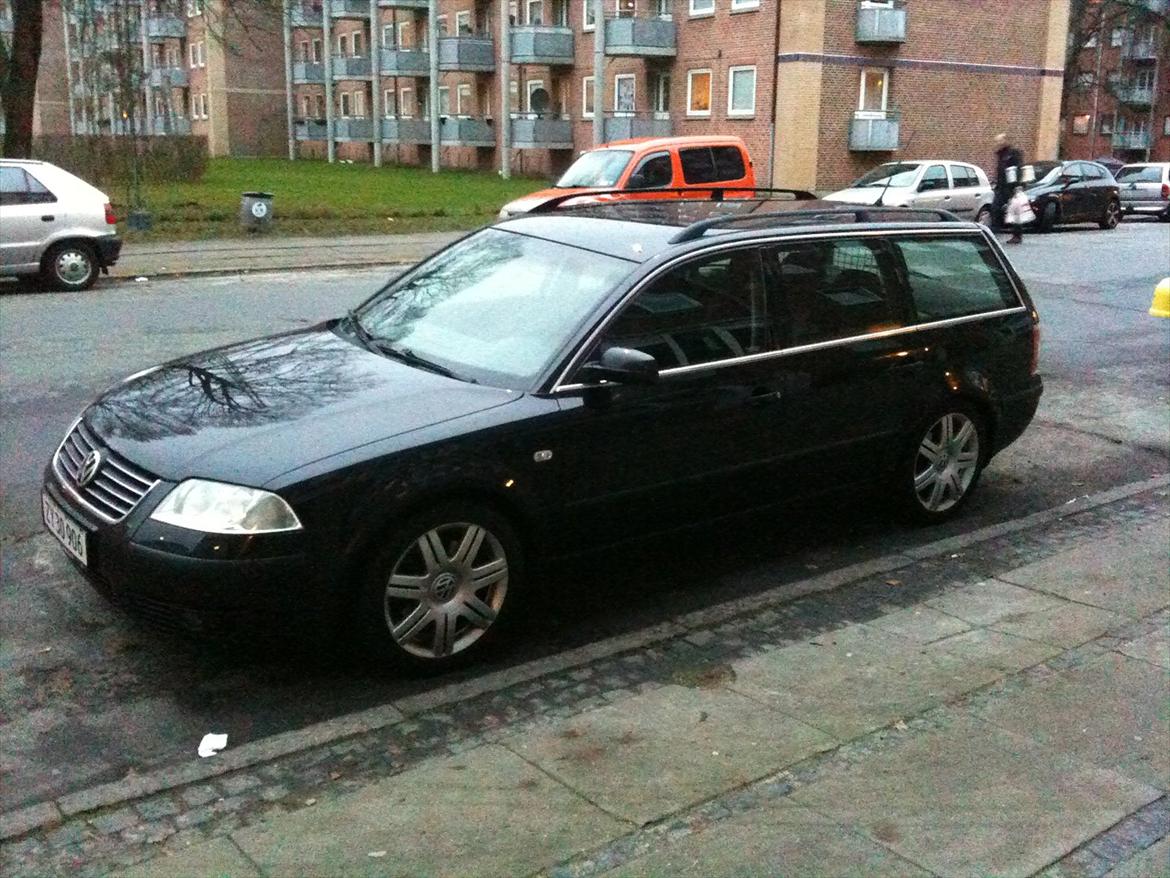 VW Passat 2,3 V5 VARIANT *SOLGT* billede 1