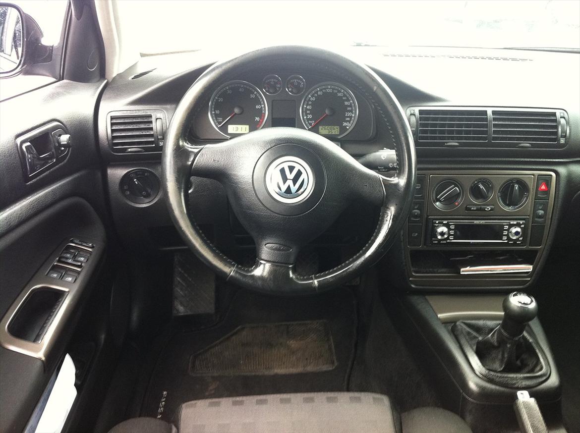 VW Passat 2,3 V5 VARIANT *SOLGT* billede 8