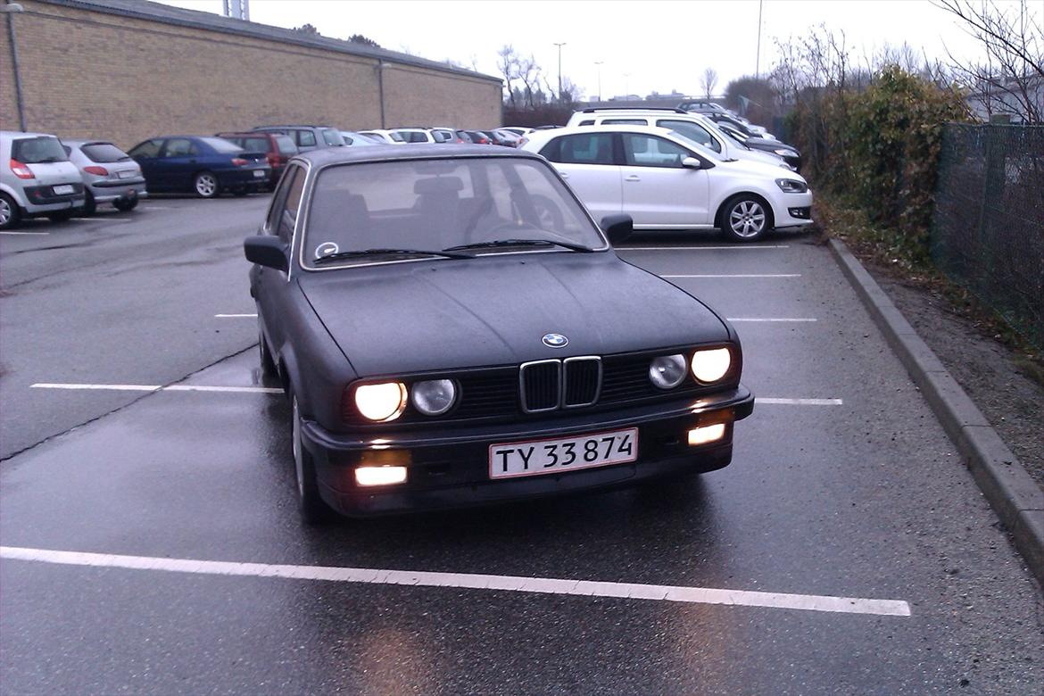 BMW E30 320i * solgt* billede 6