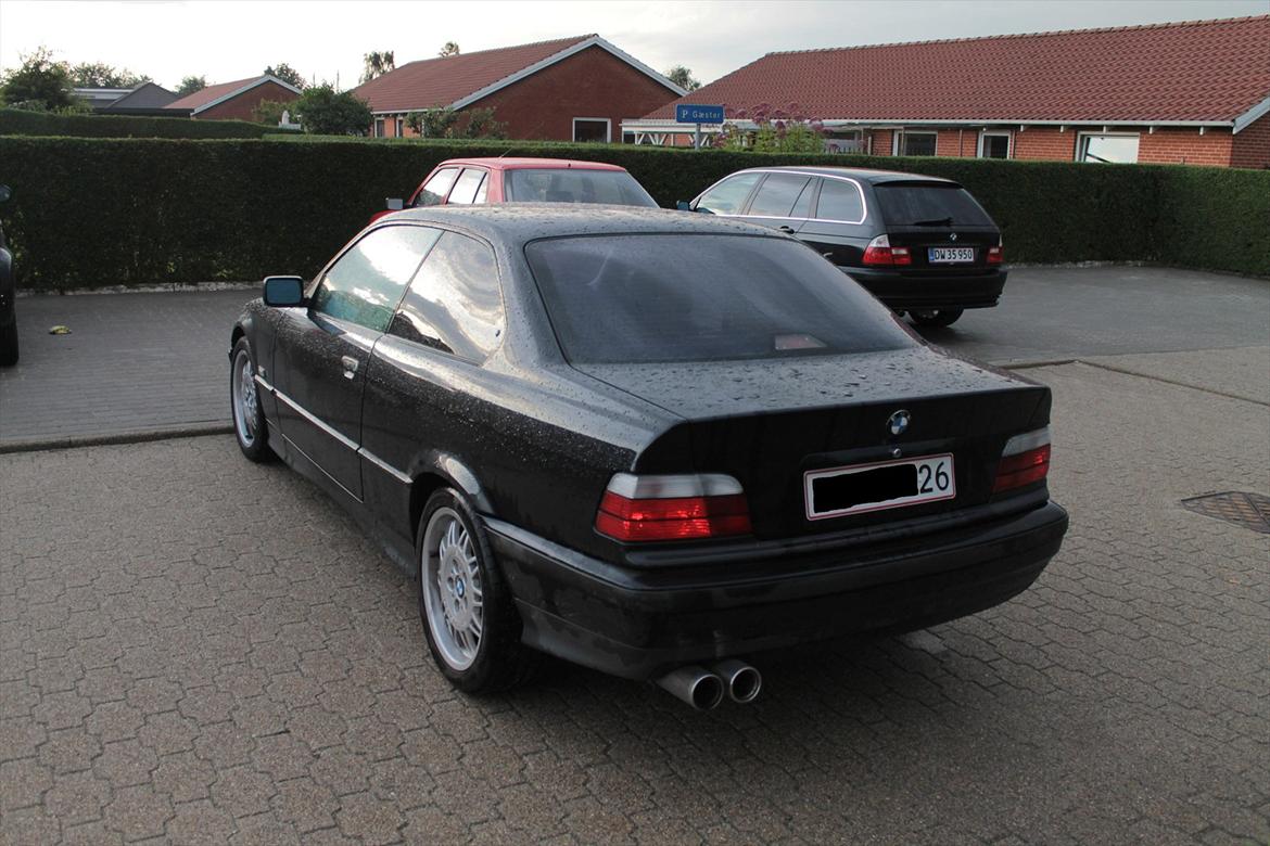 BMW 320i coupe "SOLGT" billede 5
