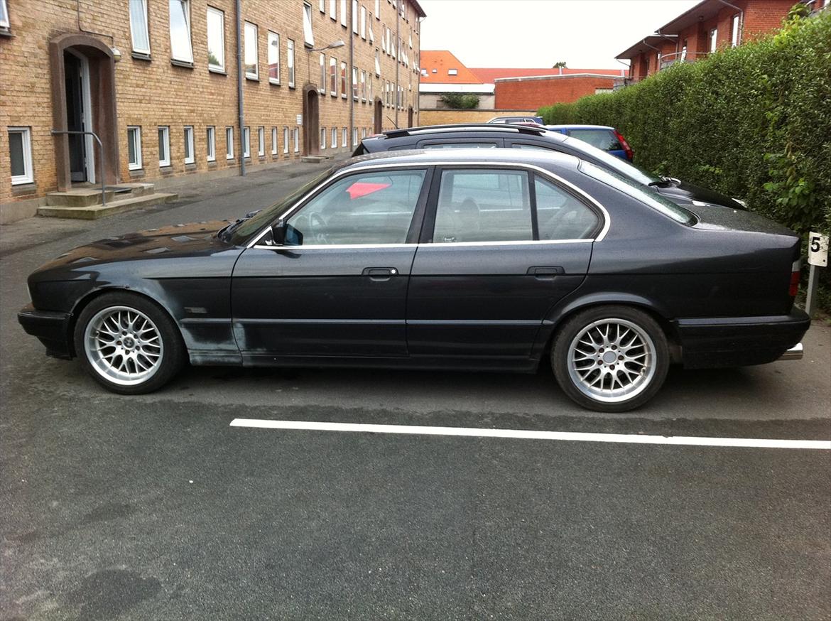 BMW E34 520i "SOLGT" billede 5