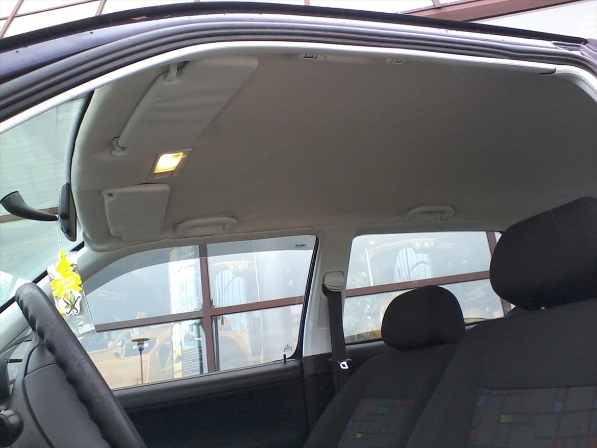 VW Golf III 1.9 TDI Highline *SOLGT* - Betrukket loft, og alt andet plastik malet hvidt! billede 4