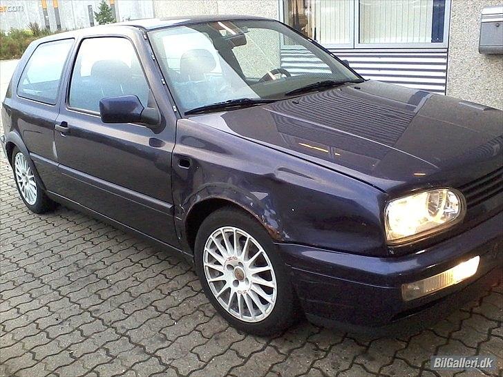 VW Golf III 1.9 TDI Highline *SOLGT* - Så er vi klar til syn - Og værkstedsbesøg for at få rep'et skaden :) billede 6