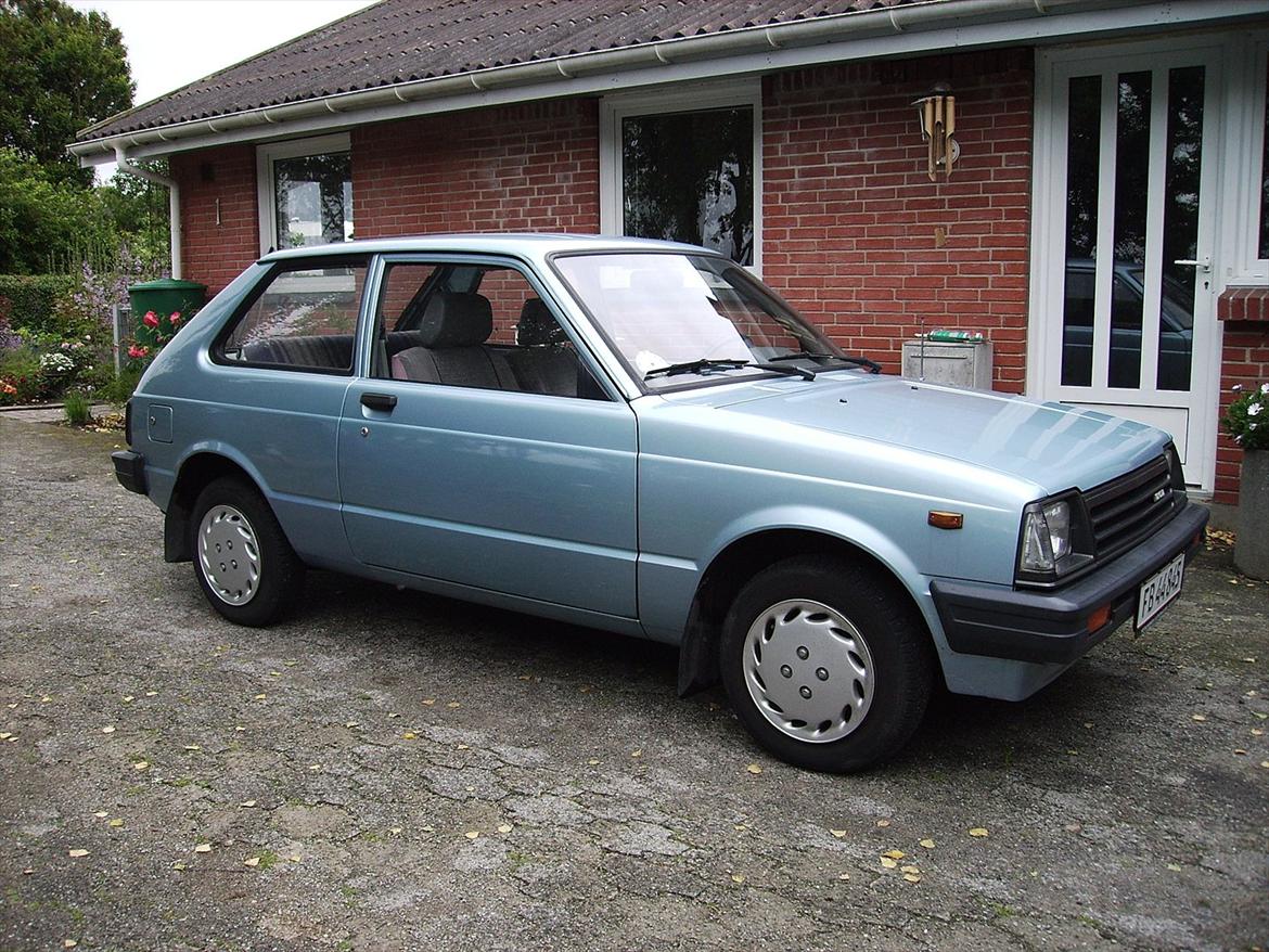 Toyota starlet kp60 - sådan så bilen ud da jeg hentede den  billede 11