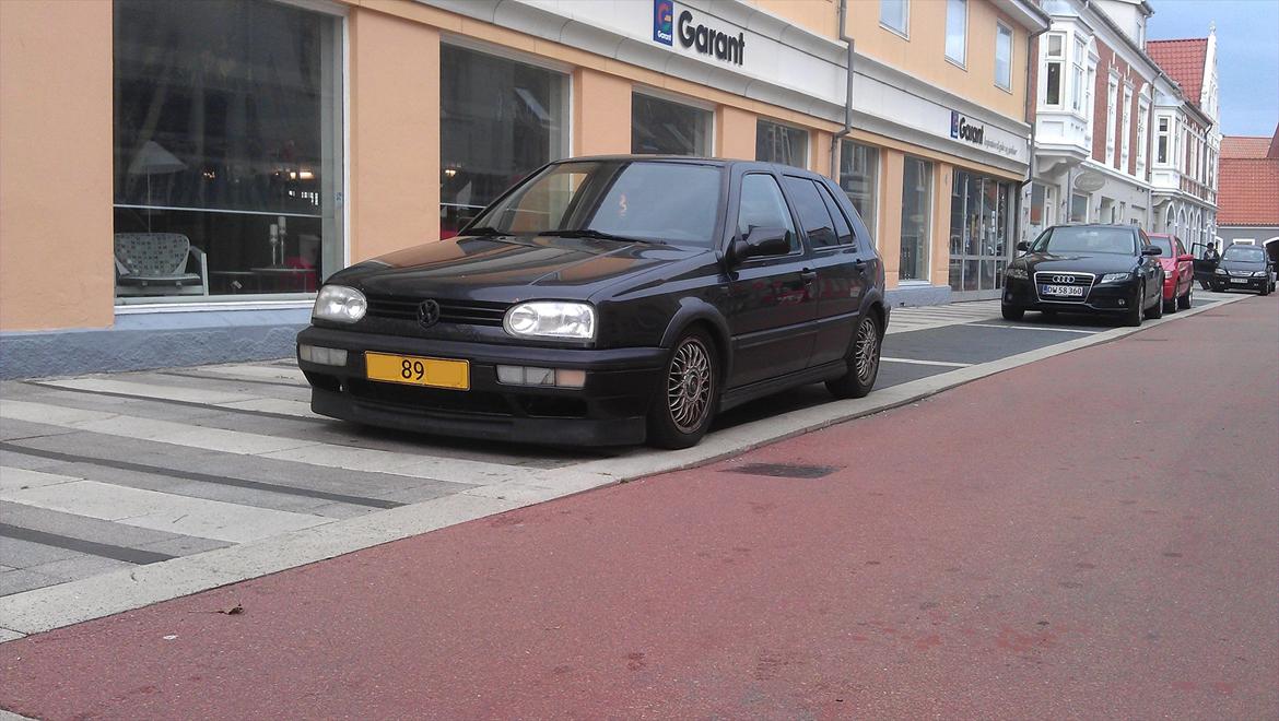 VW Golf 3 2.8 VR6 (VR-Sexer) Solgt :(  billede 2