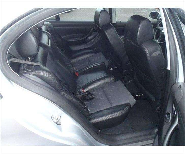 Seat leon cupra 2,8 24v 4x4  - gode bagseder. som der holder en godt fast i sving. billede 5