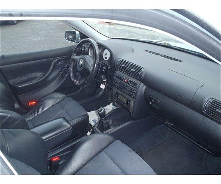 Seat leon cupra 2,8 24v 4x4  - det er en drøm at køre i en bil, med en lækker kabine billede 8