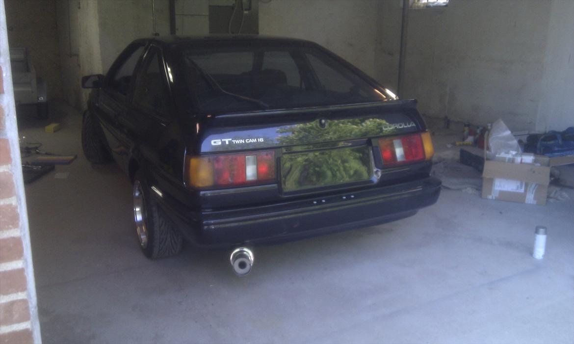 Toyota Corolla Coupe Ae86 - Med de gamle baglygter billede 10