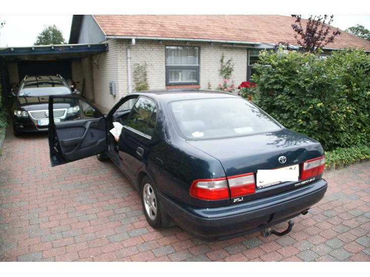 Toyota carina e billede 1