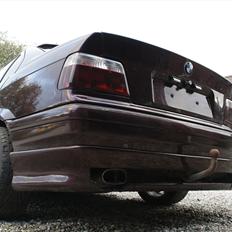 BMW E36 320i