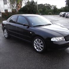 Audi A4 1,6 Limosine SOLGT