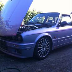 BMW e30 320i/325i M-Tech 2 (Solgt)