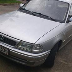 Opel astra sport 16v