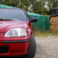 Honda Civic 1,4is ( Totalt skadet) 