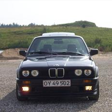 BMW E30 320i Coupé