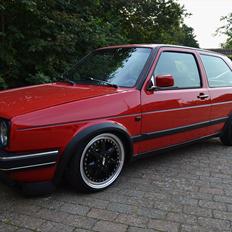 VW Vw golf 2 Gti 16v Black & Red