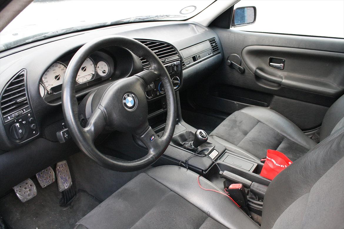 BMW E36 320i billede 2