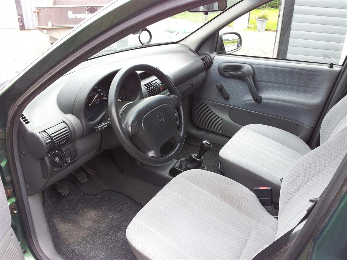 Opel Corsa B 1,4 Swing 5 dørs SOLGT billede 8